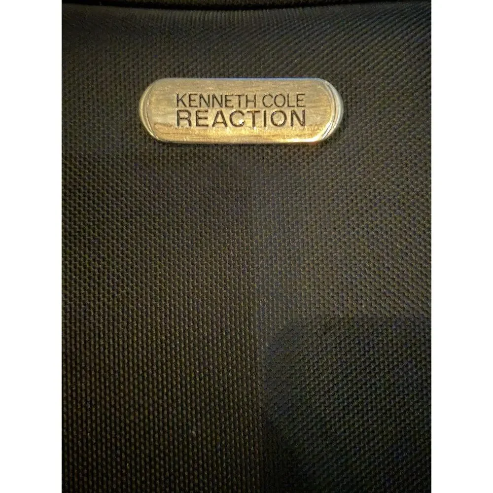 Kenneth Cole Reaction Business Carry-on Travel Computer Bag Wheels Retractable